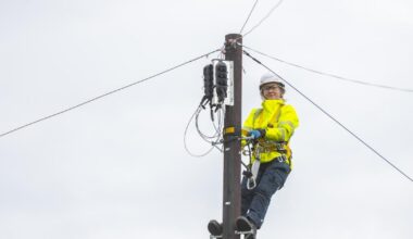 Openreach starts building new broadband network in Swanage