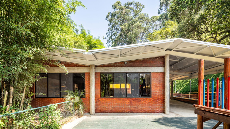 Retrofit of Santa Maria School / Carvalho Terra Arquitetos - Exterior Photography
