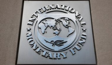 IMF warns banks and supervisors of liquidity risks in $9.6 trillion FX market | The Mighty 790 KFGO