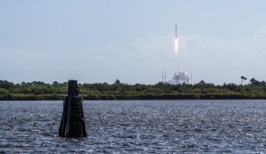 SpaceX marks 5th anniversary of first Starlink customer with Sunday satellite launch – Spaceflight Now