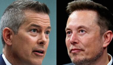 Elon Musk goes on tirade after NASA said it will seek moon landers from SpaceX rivals
