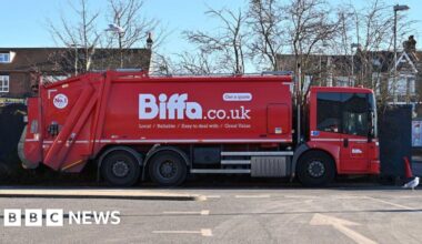 Civil servant denies 'half truths' over recycling scheme risks