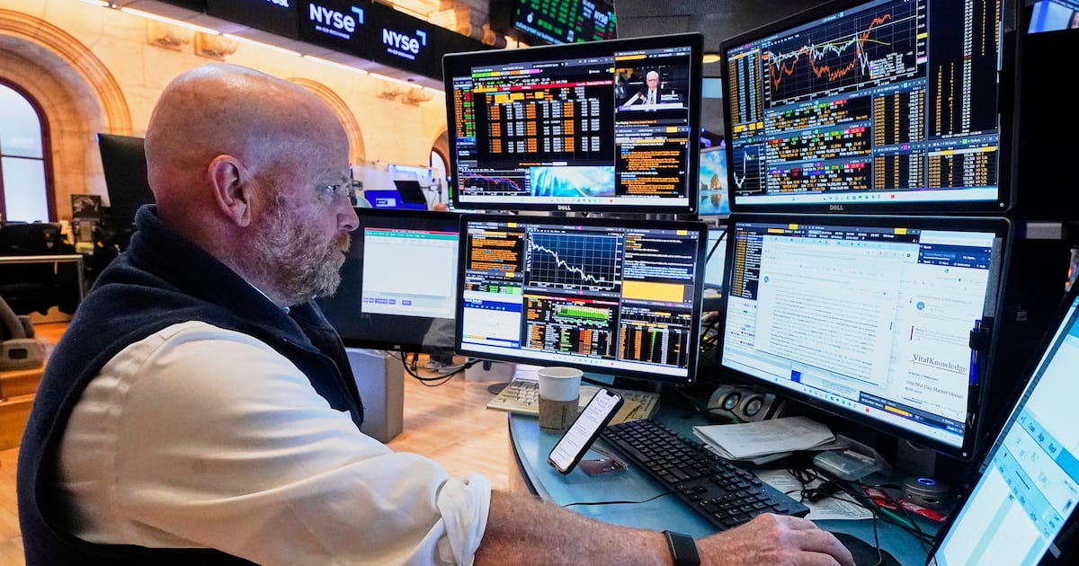 Investor expects final market dip before strong rebound into 2026