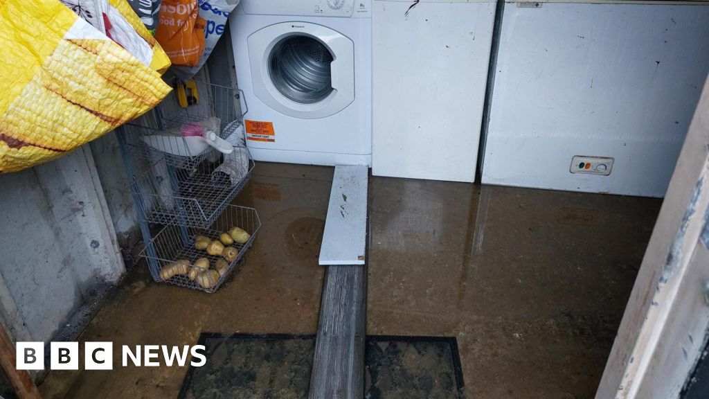 Hoo residents angry after weeks of sewage flooding