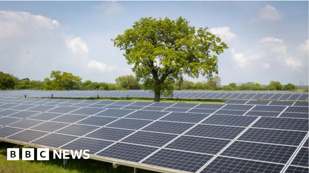 Two areas of Oxfordshire "lagging behind" on Net zero targets