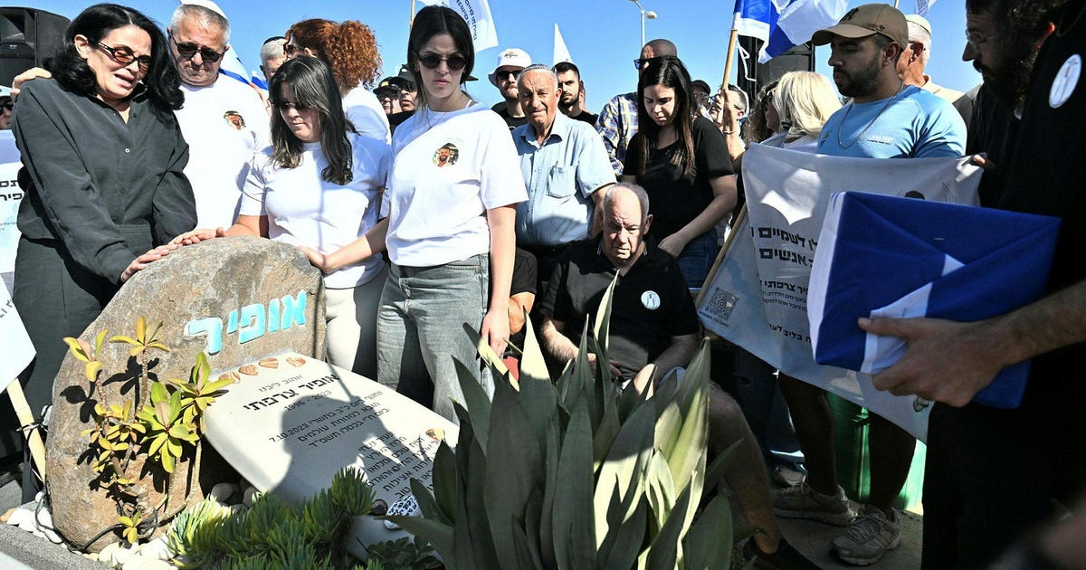 'Sorry You Came Back in Stages': Gaza Hostage Ofir Tzarfati Laid to Rest for Third Time - Haaretz