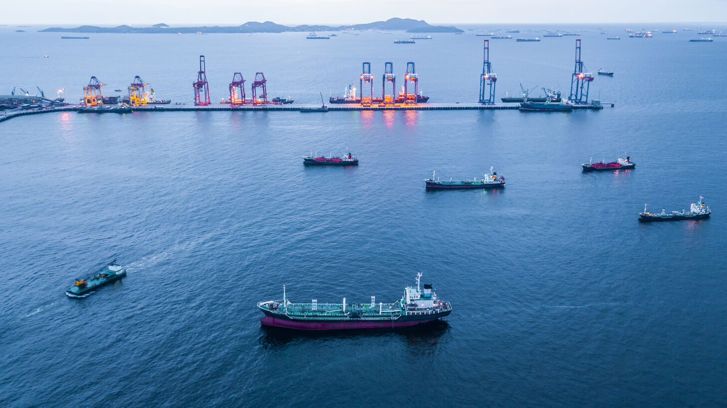 Record US supply meets unusually robust demand