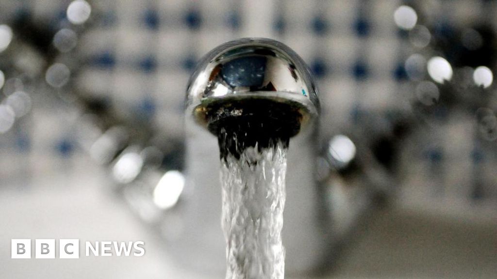 England's water companies get worst ever score over pollution