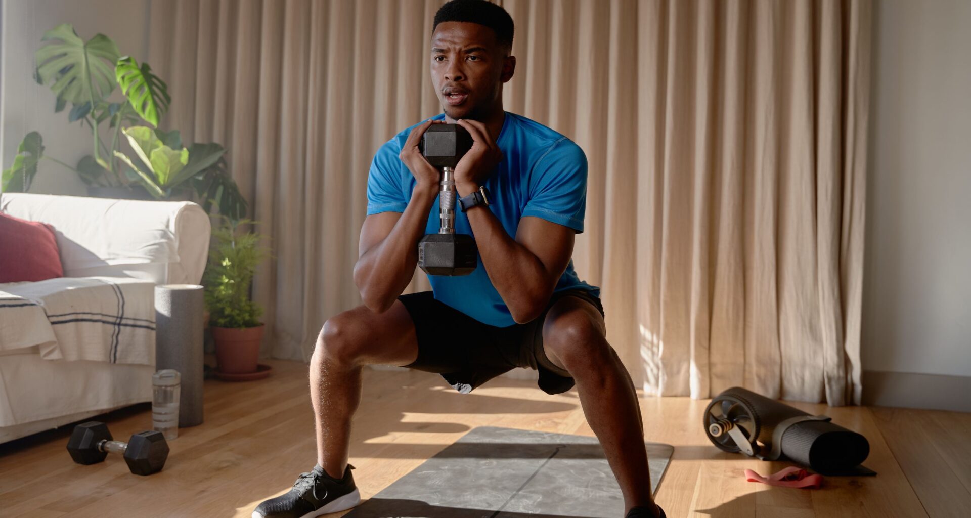 A trainer says that you should do these five dumbbell exercises to build strength all over, protect your joints, and boost your metabolism