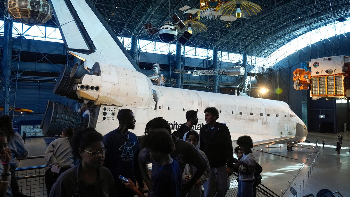 Space Shuttle Discovery could be on the move from National Air and Space Museum home - USA Today