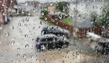 8967027_web1_web-rain-RA