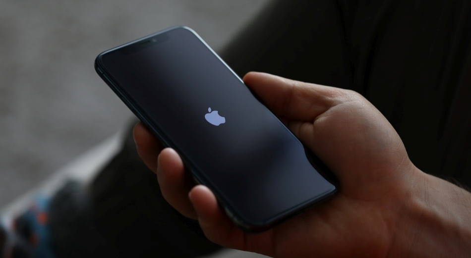 Apple's iOS 26 Update Breaks Ability to Detect Spyware Infections
