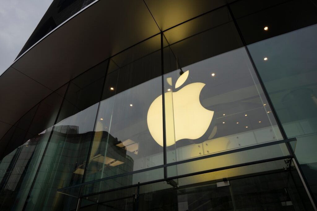 Apple, Amazon And 3 Stocks To Watch Heading Into Thursday - Apple (NASDAQ:AAPL), Amazon.com (NASDAQ:AMZN)