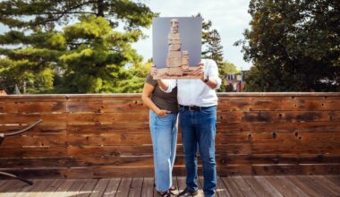 How should Stan, 75, and Mabel, 67, divide their substantial savings to minimize taxes?