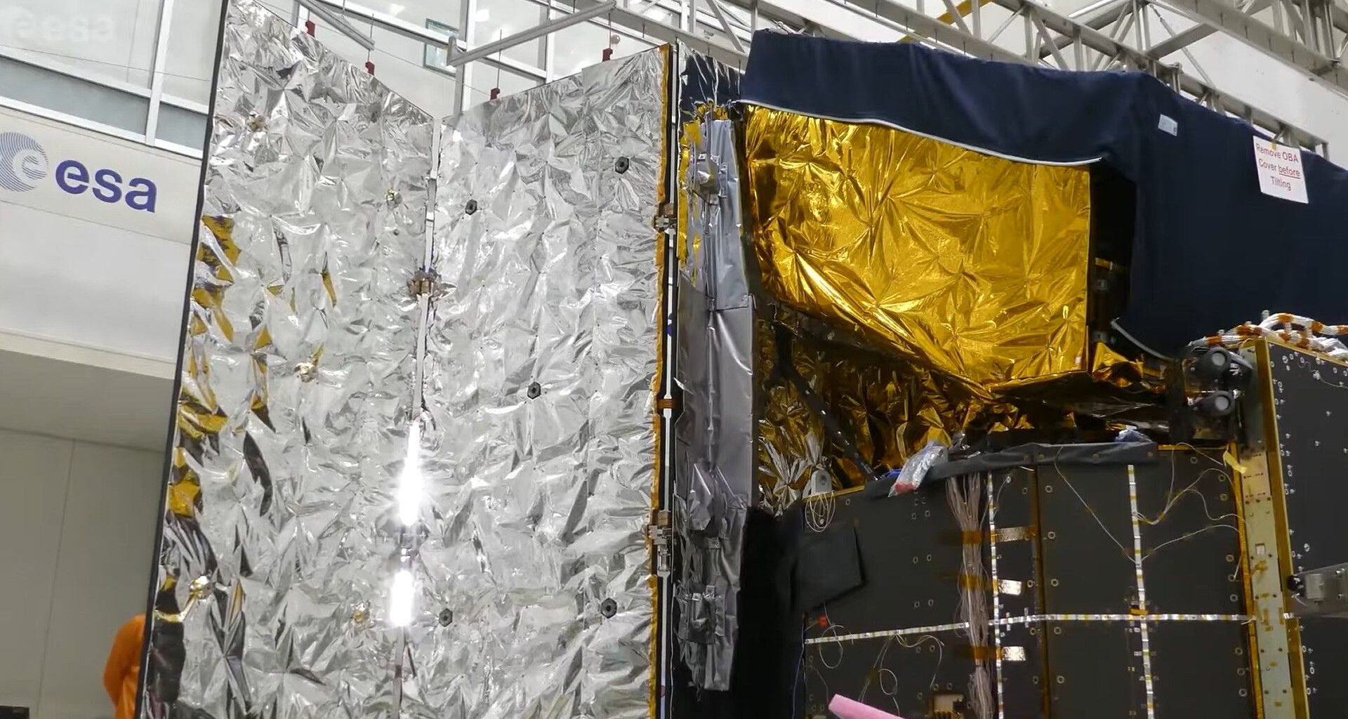 Watch Europe's upcoming PLATO exoplanet hunter spread its 'wings' (video)