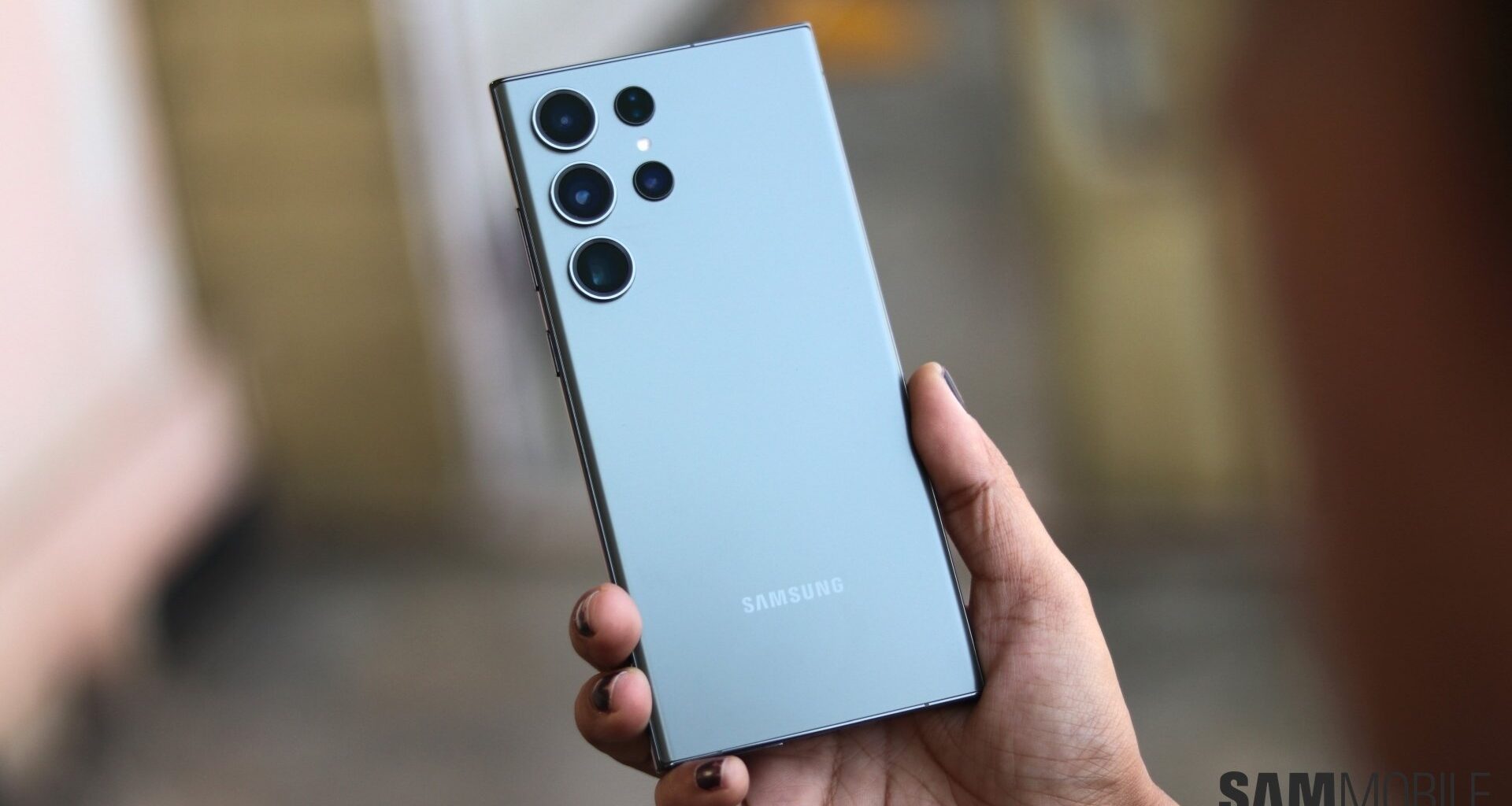 Galaxy S23 gets new update after One UI 8.0 rollout was paused