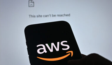 Amazon’s DNS problem knocked out half the web, likely costing billions