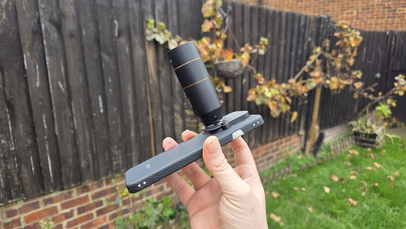 Oppo Find X9 Pro lens attachment