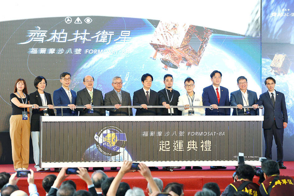 First Formosat-8 satellite leaves for US launch