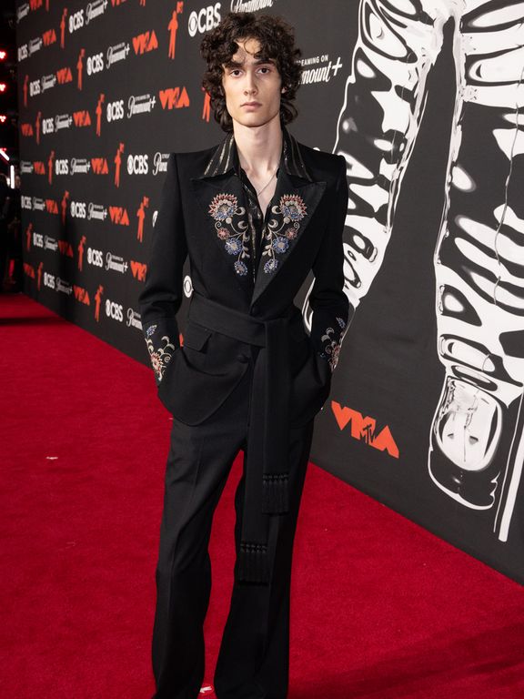 Sombr attends the 2025 MTV Video Music Awards at UBS Arena on September 07, 2025 in Elmont, New 