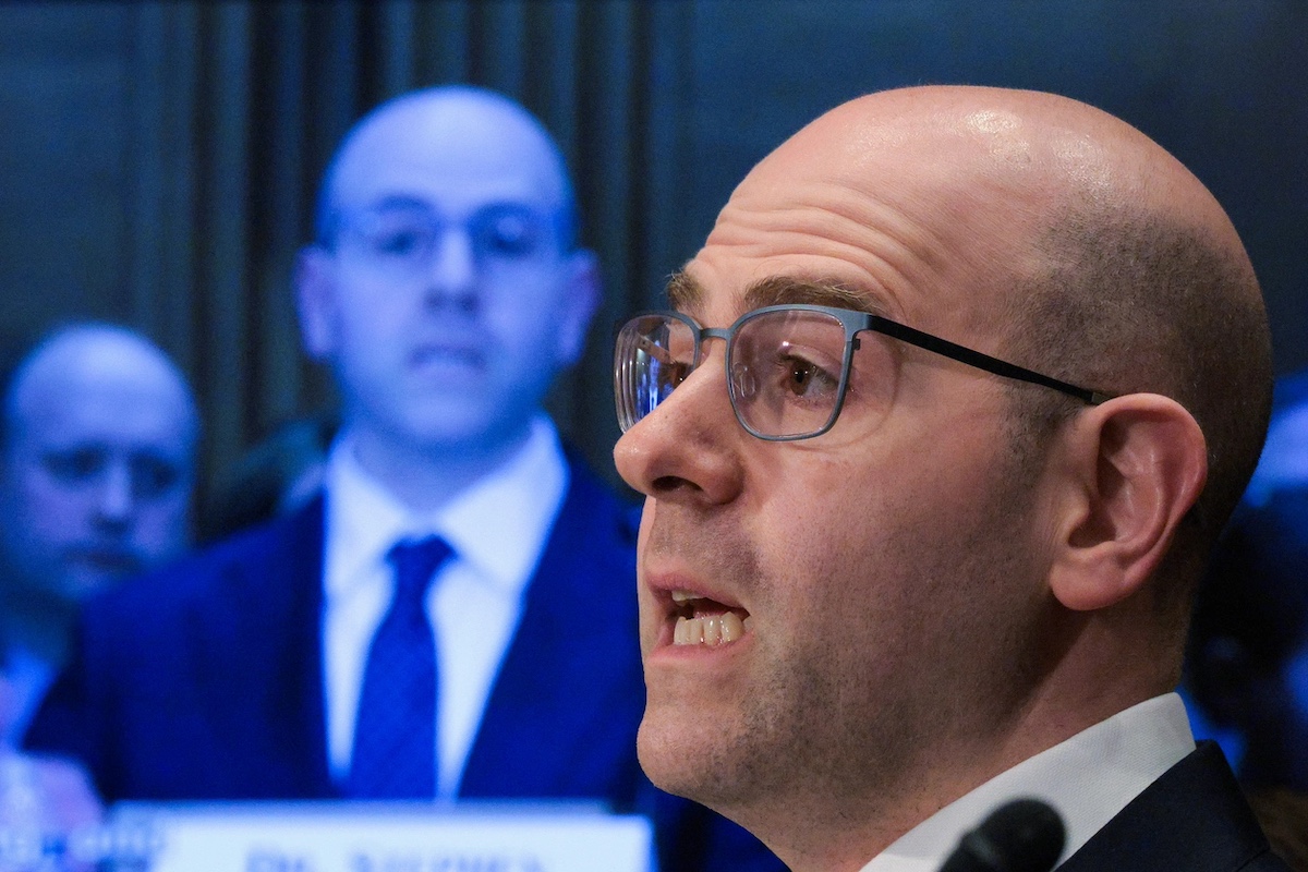 China's flaring struggles reignite heated US rate debate