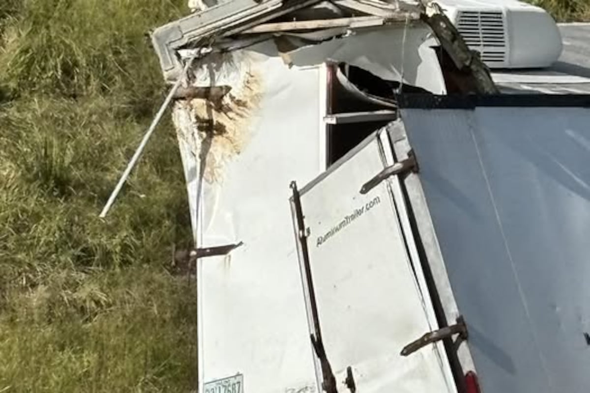 preloaded gallery image