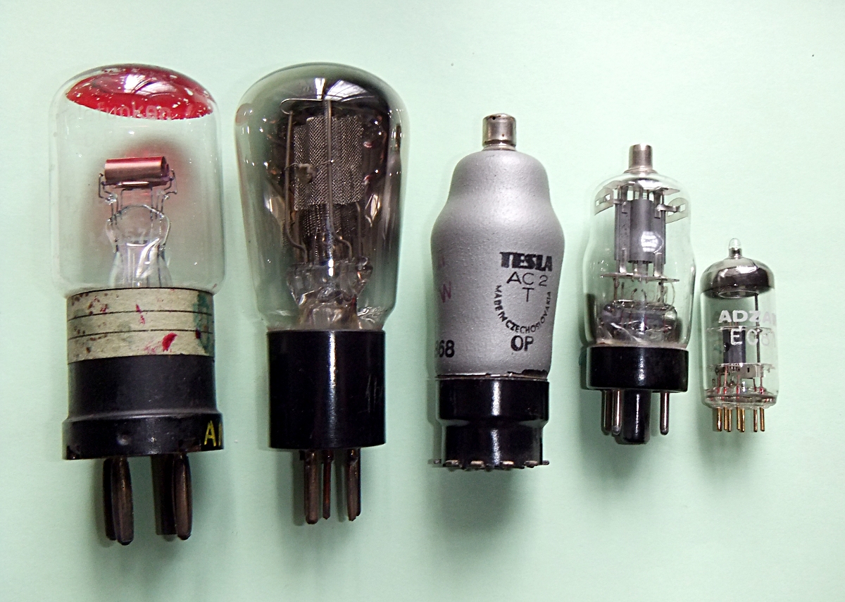 An array of triode vacuum tube light bulbs