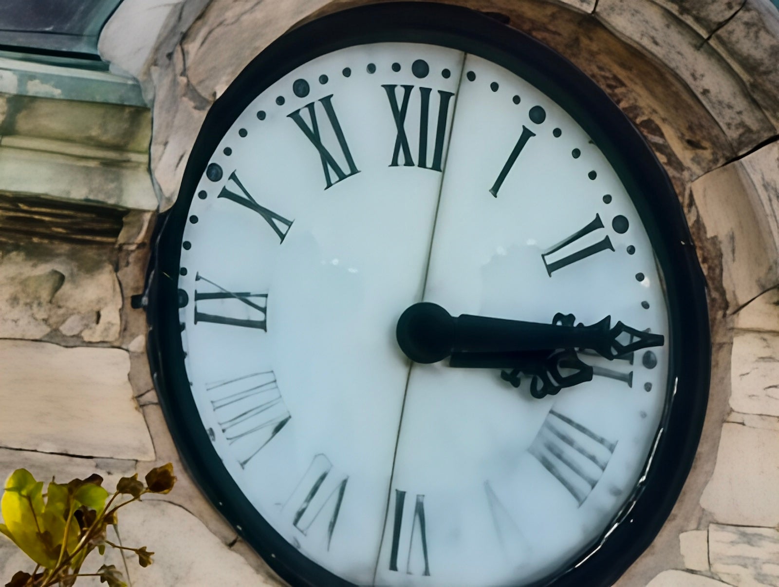 Vivo X300 Pro 100x zoom - Vivo X300 Pro vs iPhone 17 Pro Max: Camera samples comparison