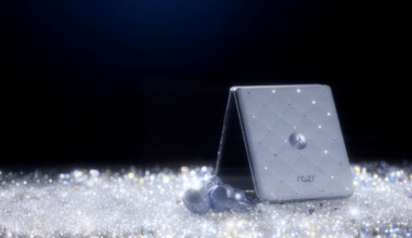 T-Mobile's giving away this exclusive Razr that also comes with an accessory bundle