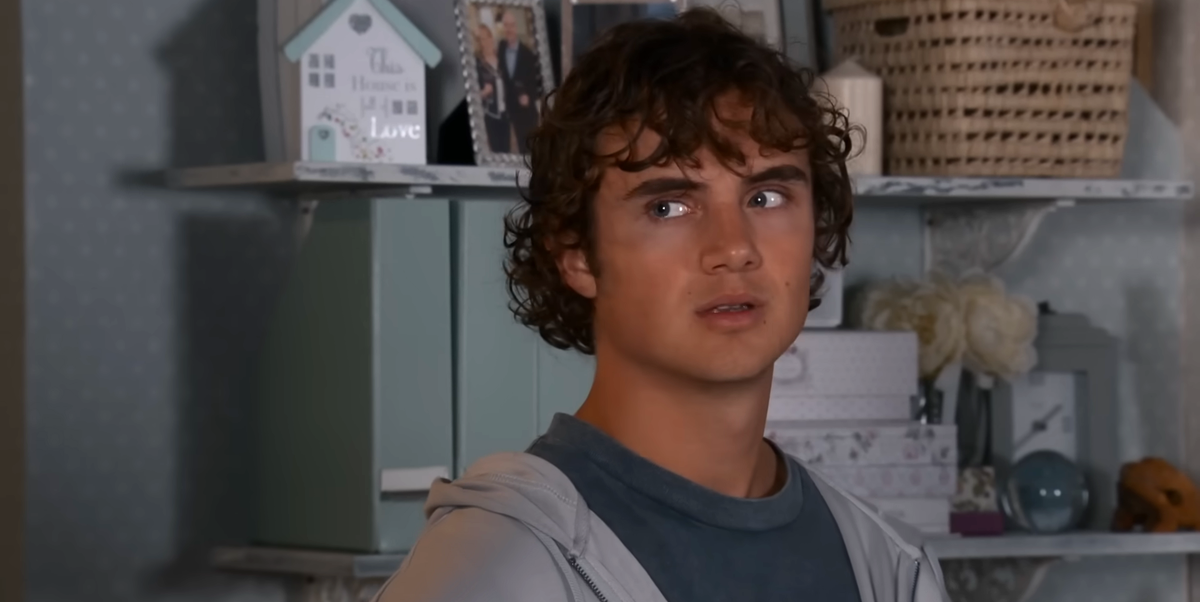 Coronation Street star Ryan Mulvey responds to Brody exit confusion