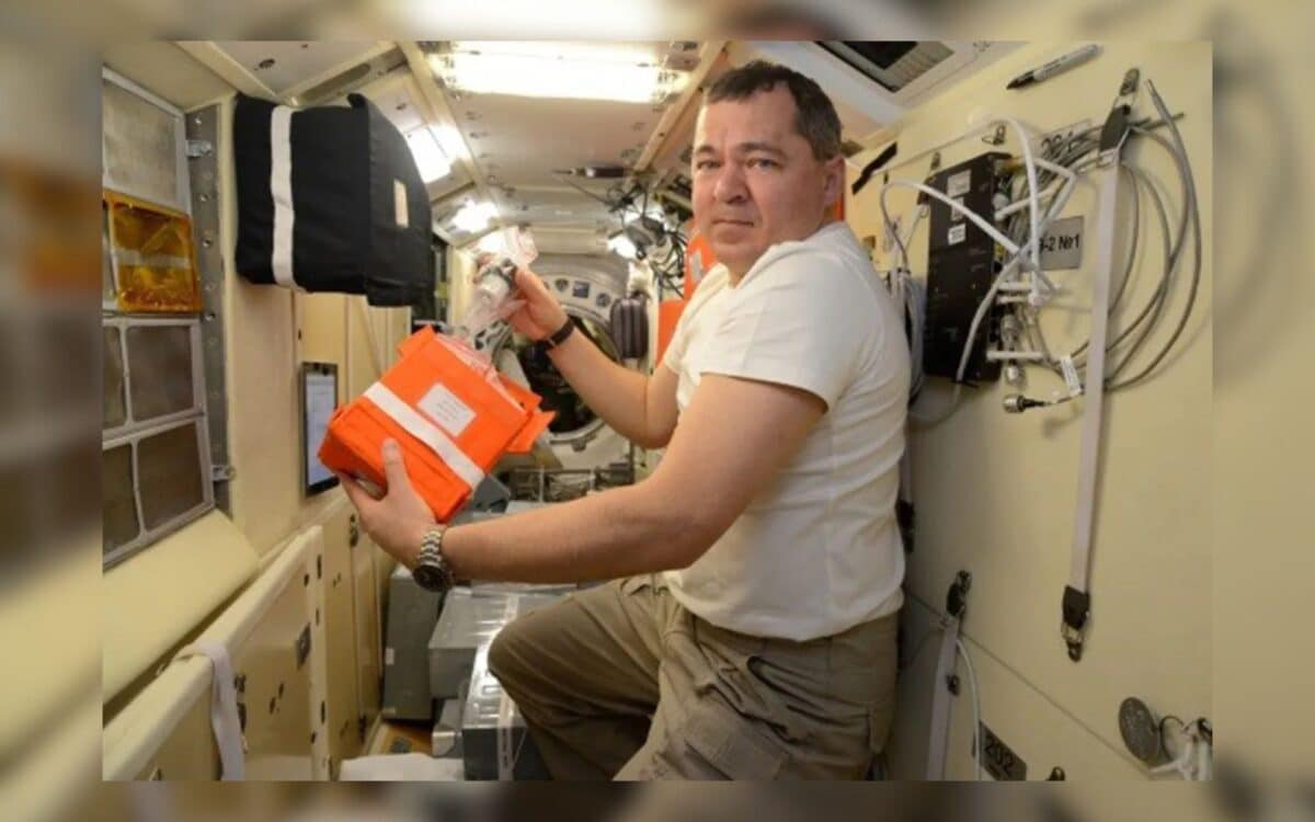 Cosmonaut Oleg Skripochka Conducting The Cultivated Beef Steak Experiment Aboard The International Space Station On Sept. 26, 2019. (image Credit Roscosmos)