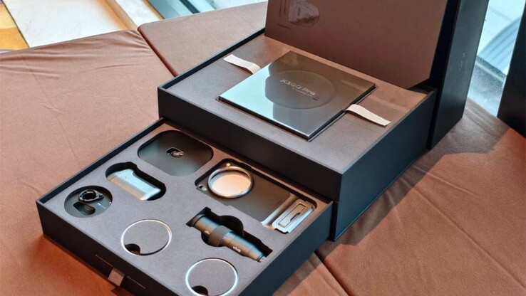 The Vivp X300 Pro complete package of the top model with camera kit and teleconverter is currently only available for import from Trinity Electronics.