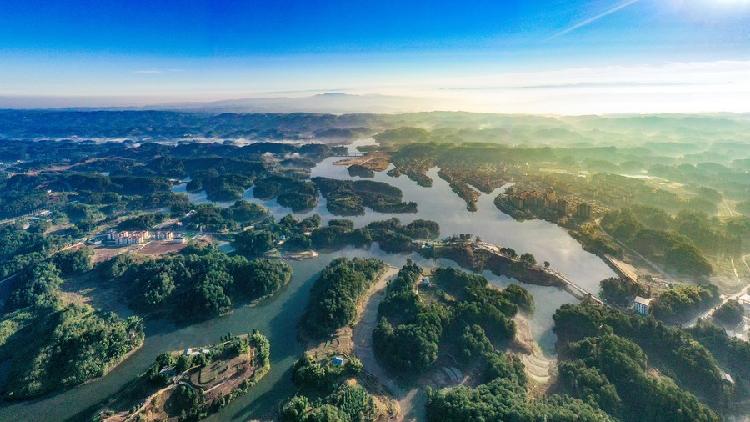 'Beautiful China': Industrial upgrading and environmental protection - news.cgtn.com