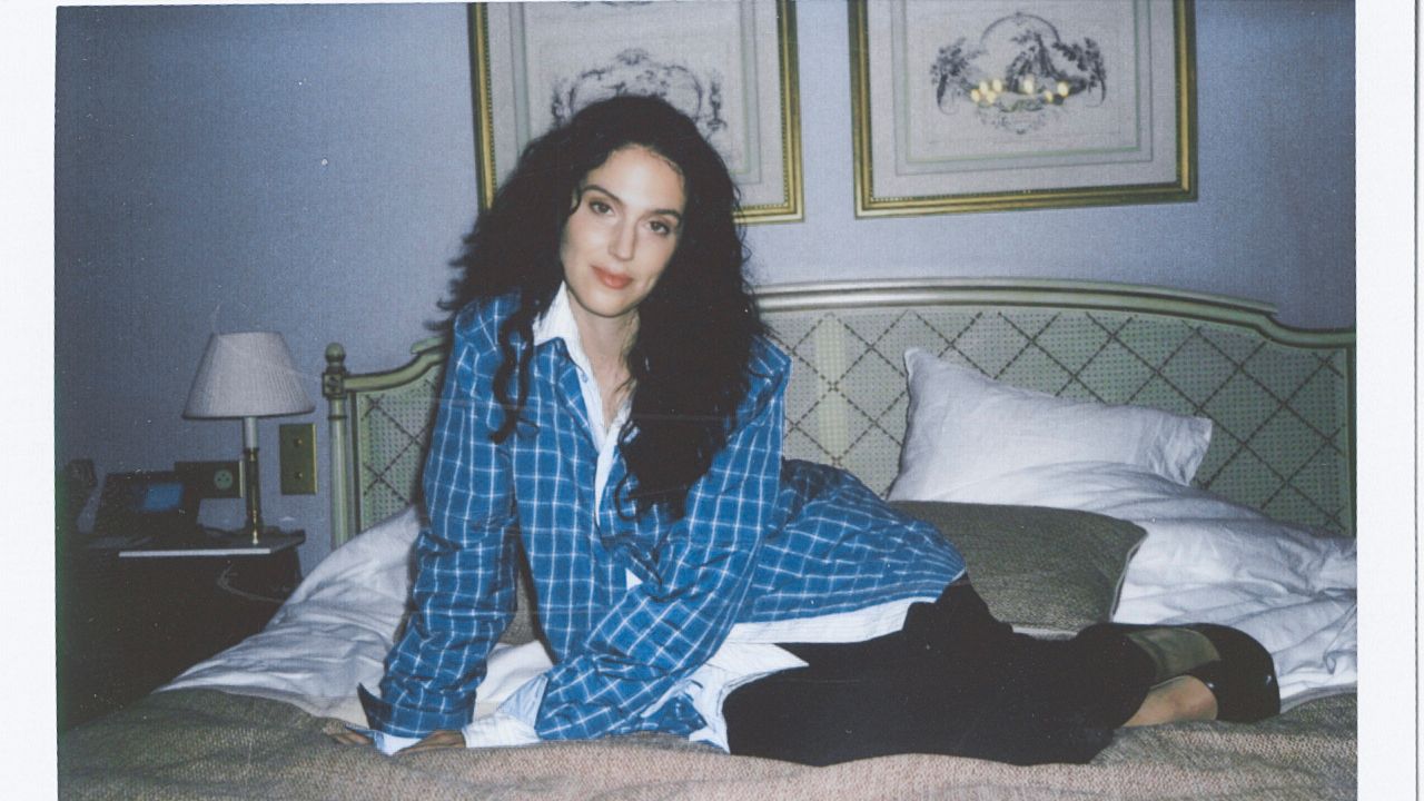 Eva Victor Brings Cool English Professor Energy to Loewe