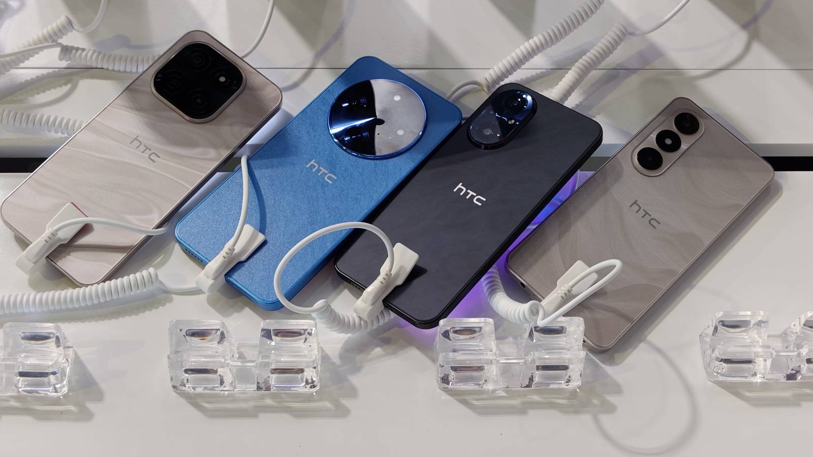 HTC Is Not Dead Yet, Shows off a Bunch of New Phones