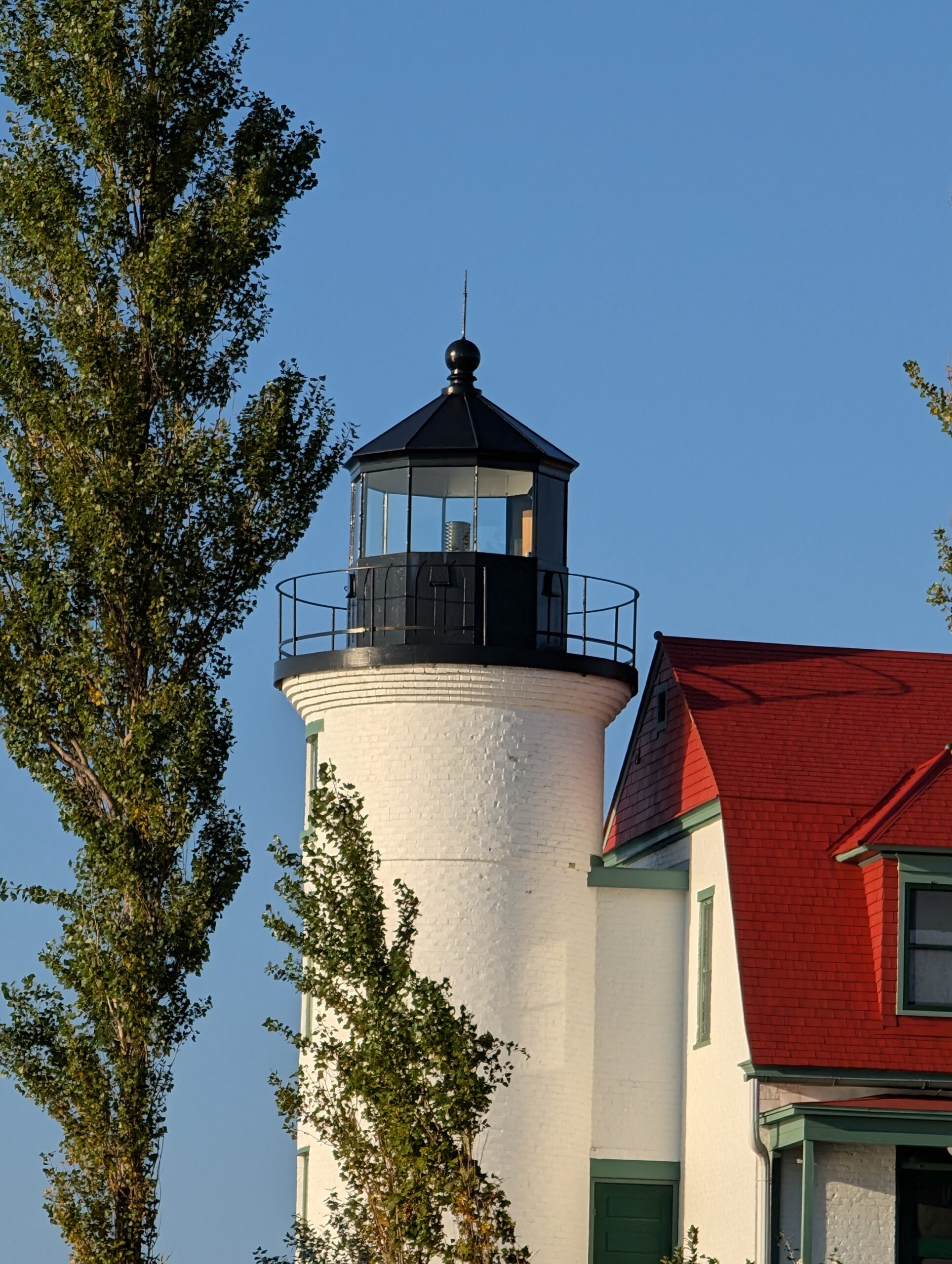A photo of a lighthouse, taken with the Pixel 9 Pro.