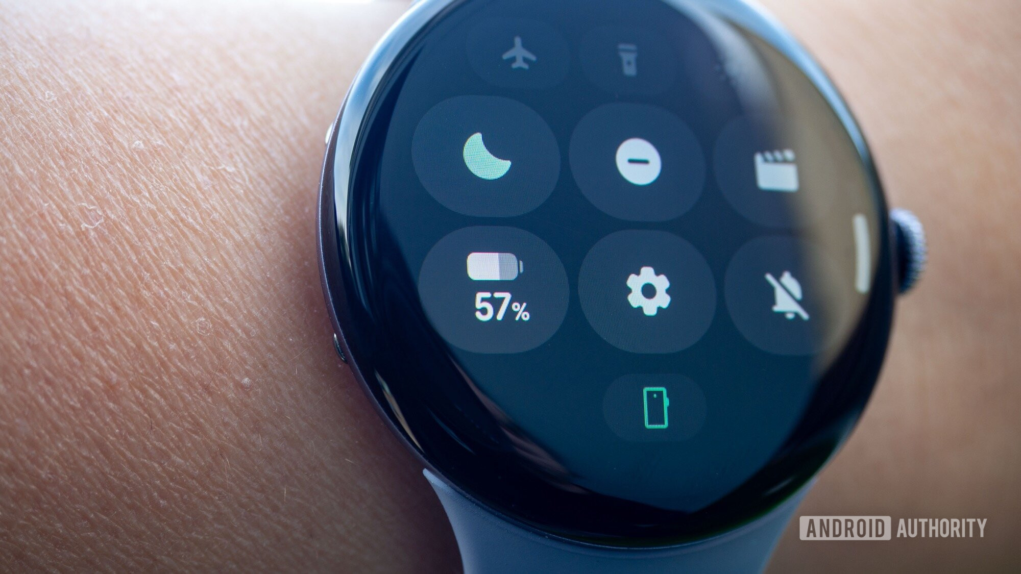 google pixel watch 4 quick settings battery