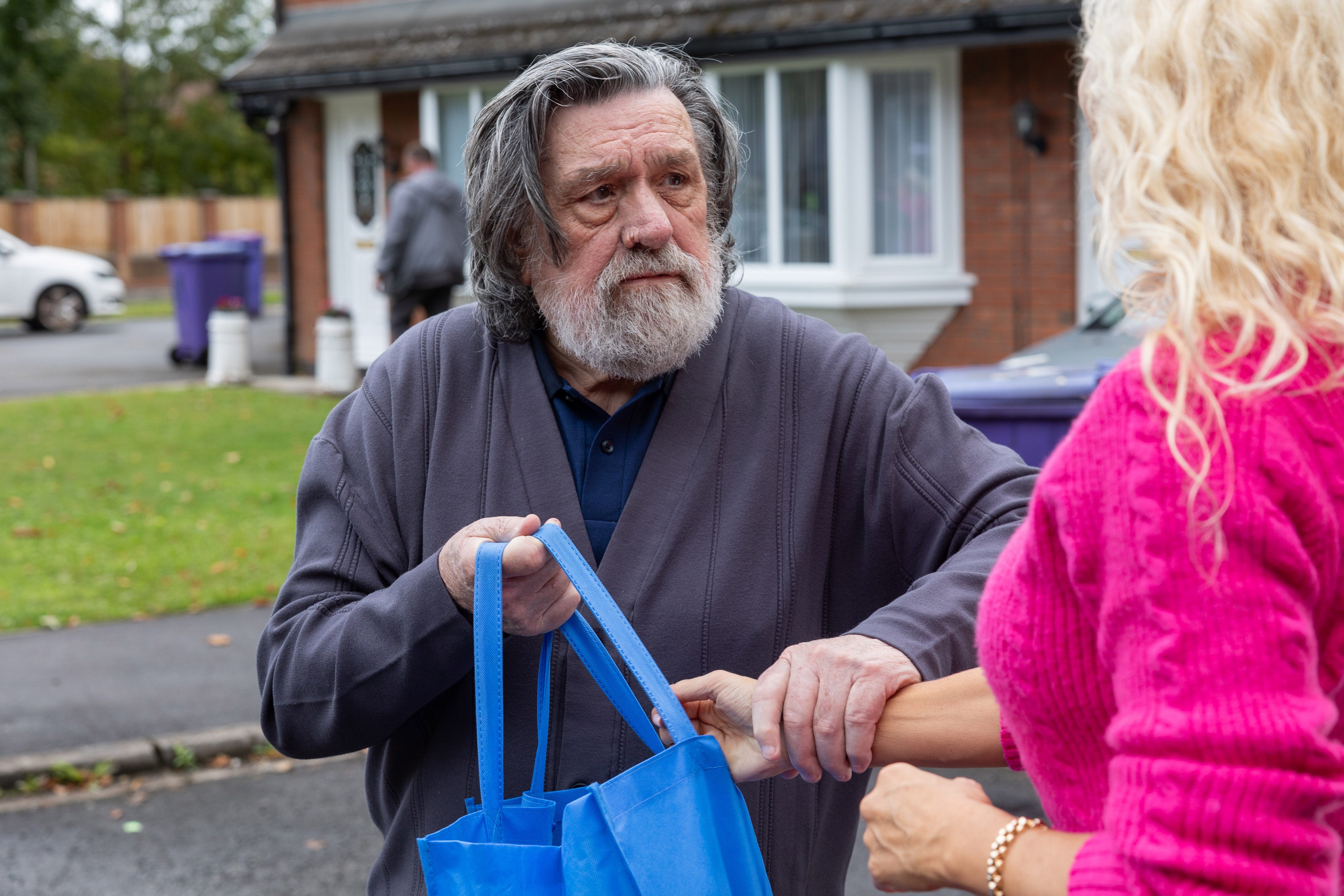 bobby grant and nikki shadwick in the hollyoaks and brookside crossover