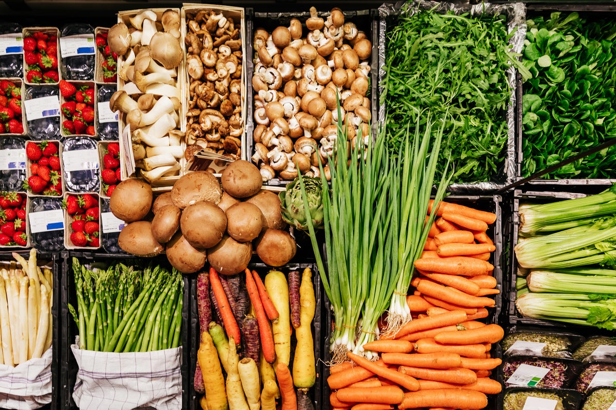 Antioxidants could reduce your risk of death. Here’s how to add more to your diet