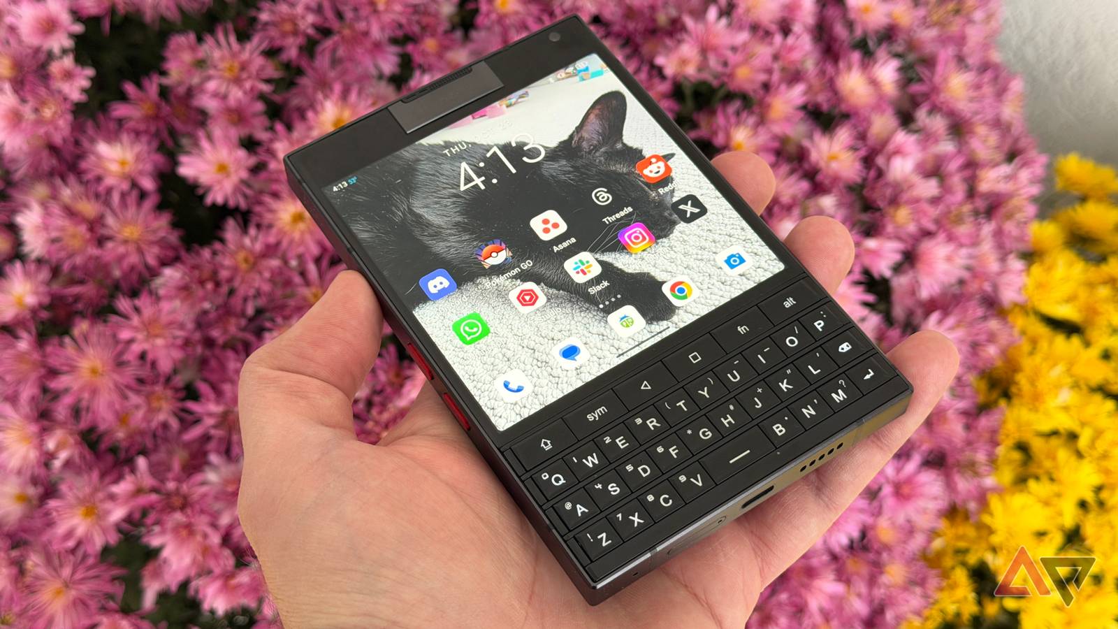 The Unihertz Titan 2 made me fall in love with keyboard phones again