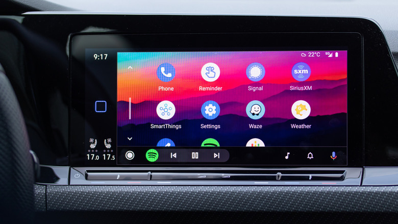 A close up of the Android Auto UI present on a vehicle's infotainment screen