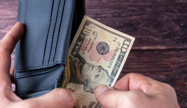 5 Gadgets On Amazon Under $10 Users Say Are Actually Worth It