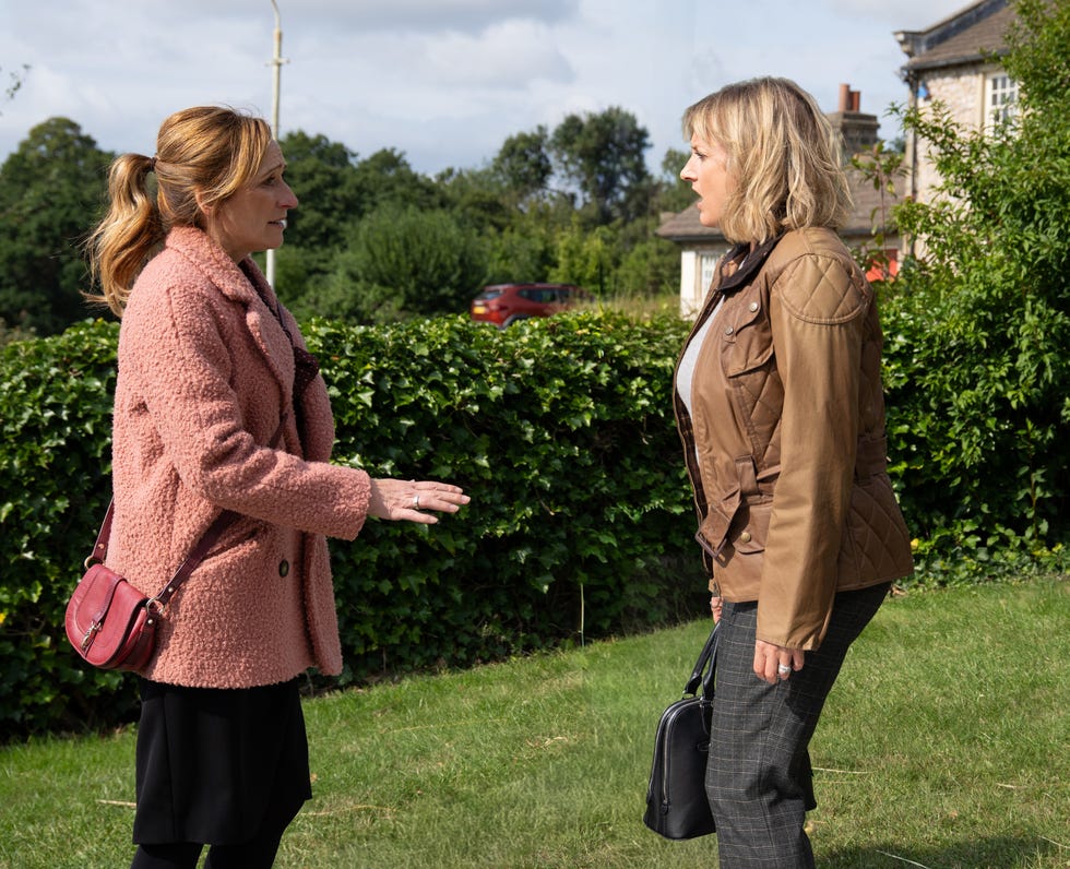 laurel thomas, nicola king, emmerdale