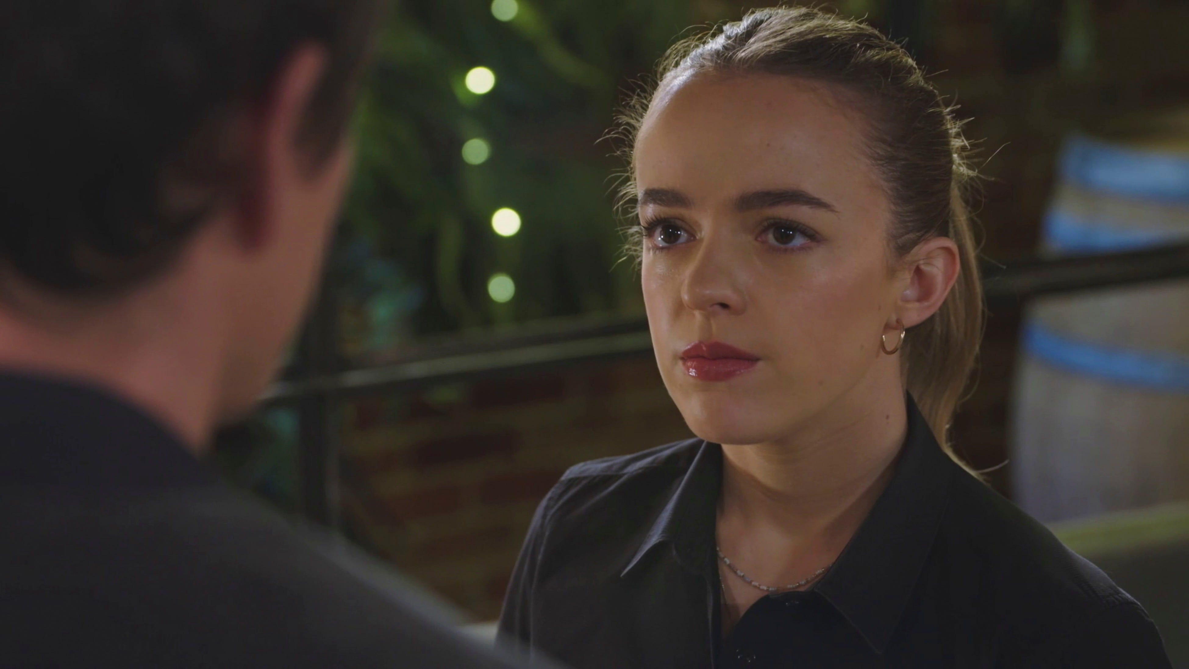holly hoyland in neighbours