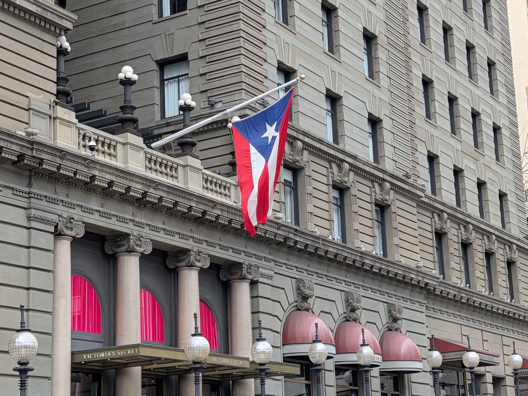 Puerto Rico flag by Pixel 10 Pro
