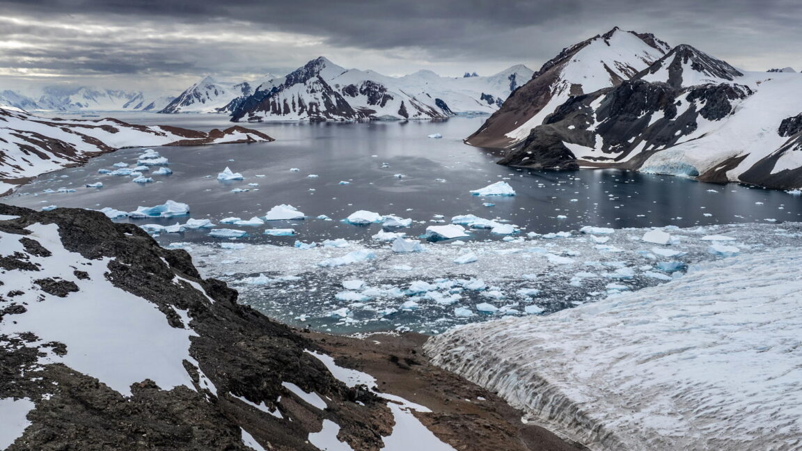A glacier