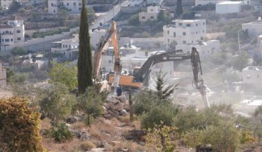 Israeli army demolishes 5 Palestinian homes, farm structure in occupied West Bank
