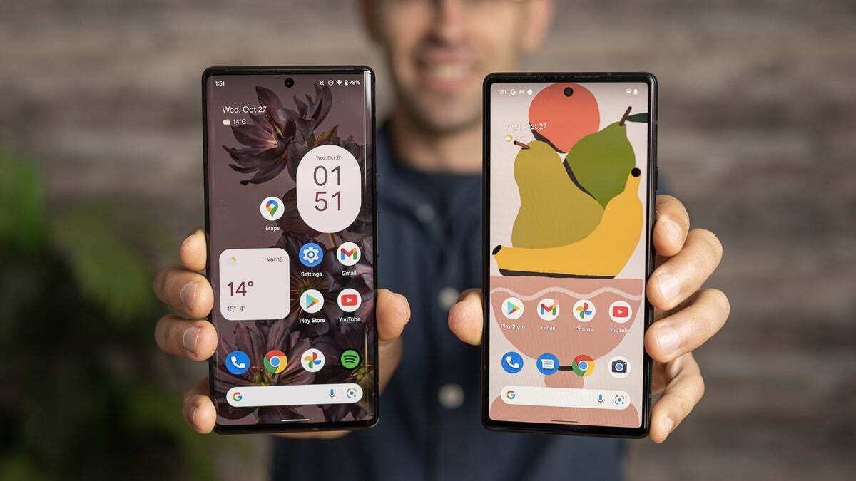 The front of the Pixel 6 is compared with the front of the Pixel 6 Pro.