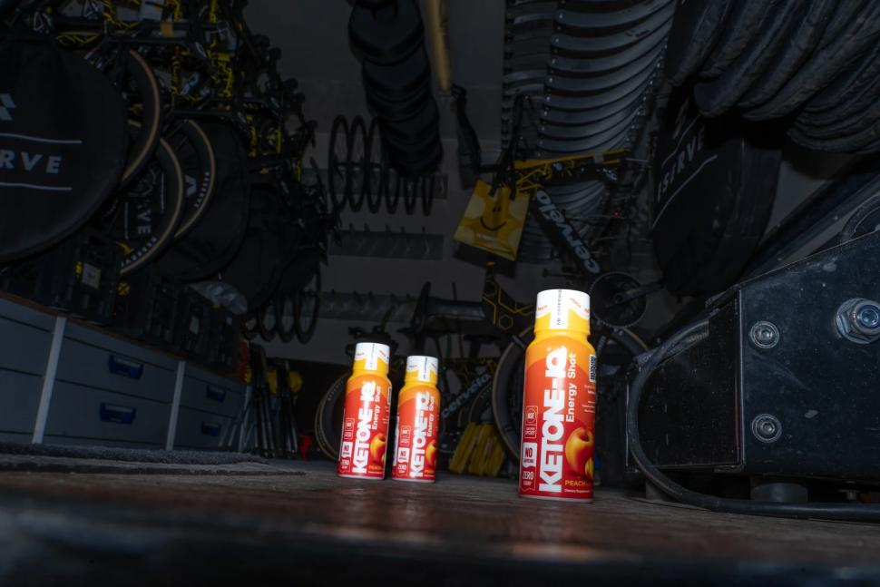 Visma-Lease a Bike ketone partner