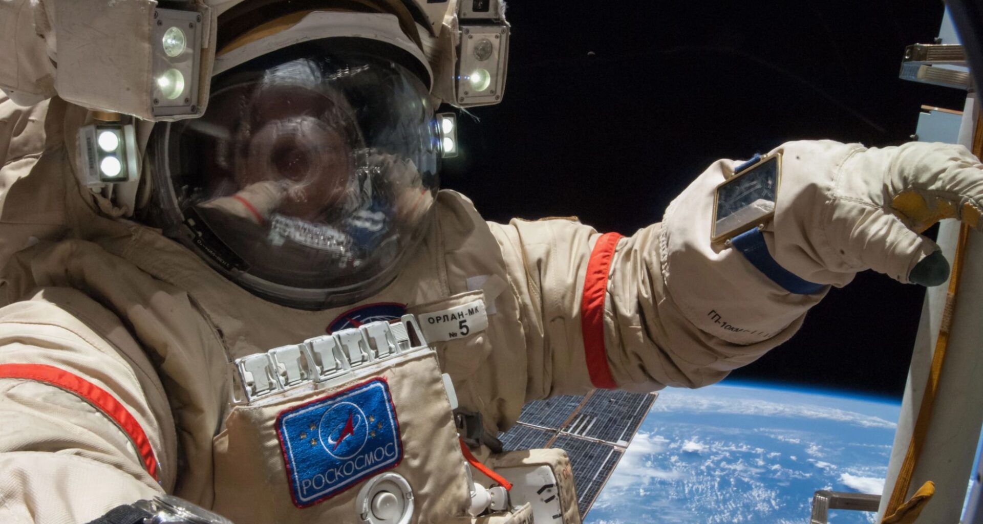Watch 2 Russian cosmonauts spacewalk outside the ISS today